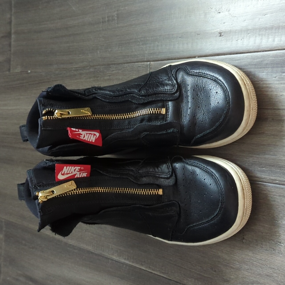 2018Wmns Air Jordan 1 Retro High Zip 'Black'